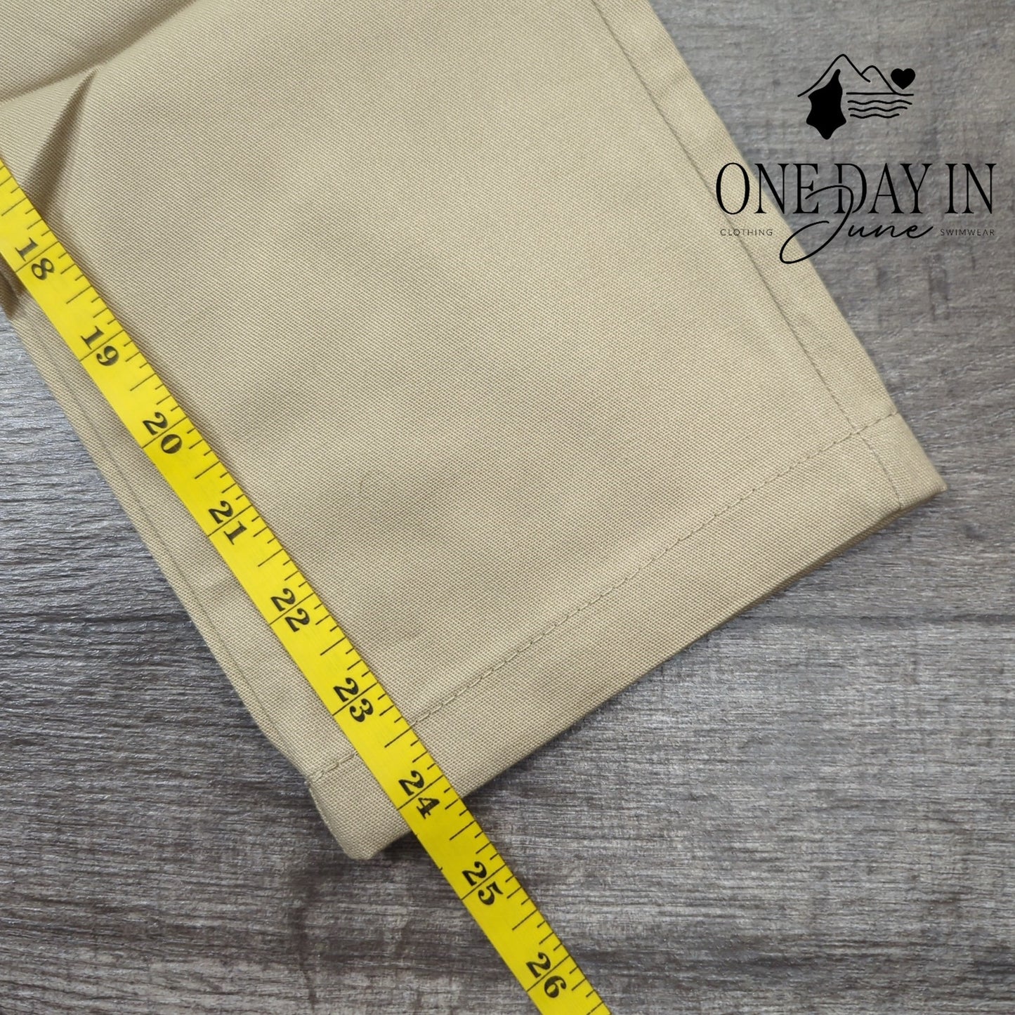 Old Navy Slim Straight Chino Pants Size 10