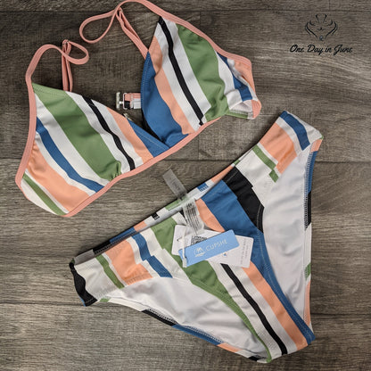 Cupshe Striped Back Hook Closure Bikini Size XL