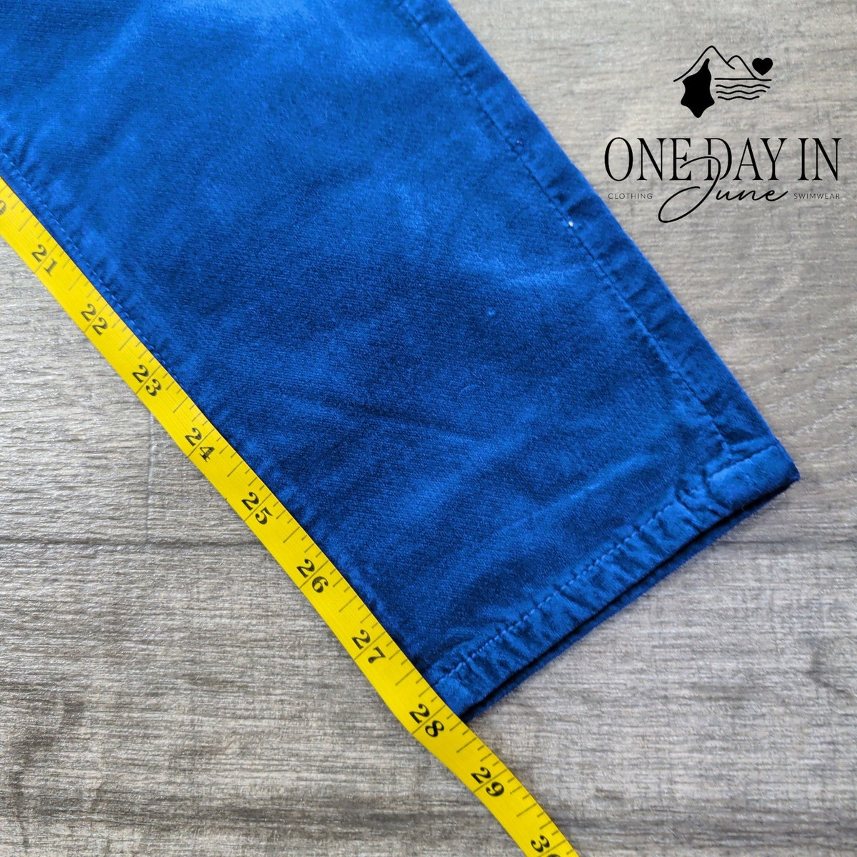 AG Adriano Goldschmied The Legging Ankle Blue Velveteen Jeans NWT Size 4 (27)