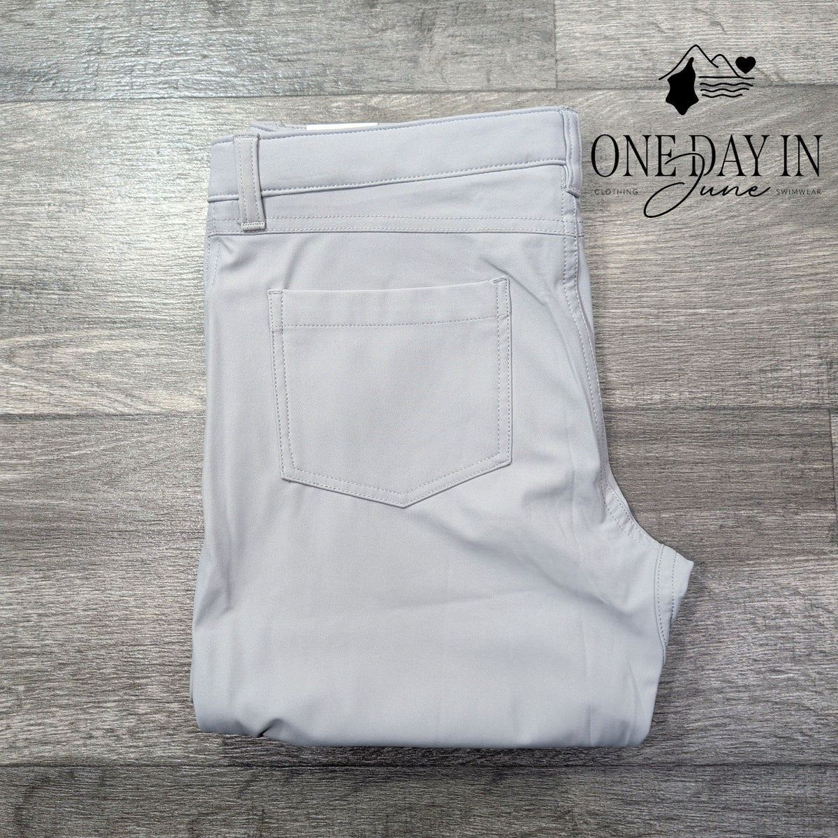 Johnnie-O Boys PREP-FORMANCE Straight Leg Performance Pants Gray NWT Size 16