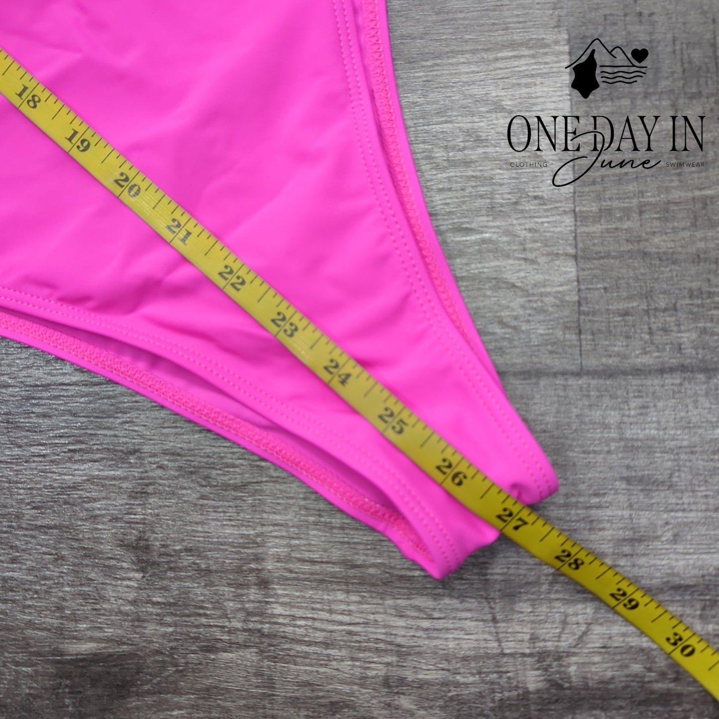 CharmLeaks Ring Front Twist Back High Cut One Piece Swimsuit Size L
