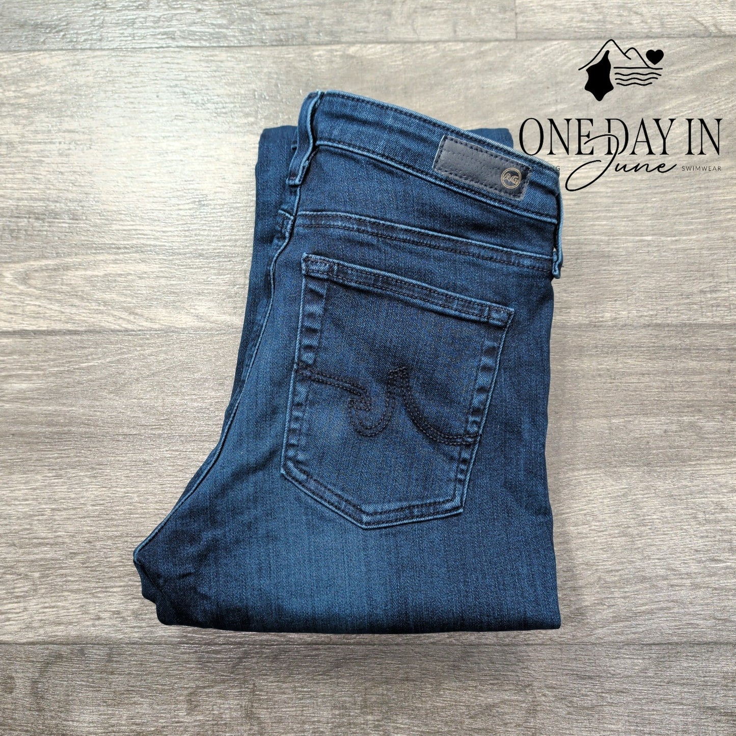 AG Adriano Goldschmied Straight Leg Jeans Dark Wash Stretch NWT $215 Size 4 (27)