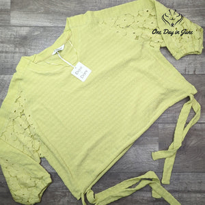 Davi & Dani Lace Sleeve Tie Side Textured Top Lime Green NWT Size M