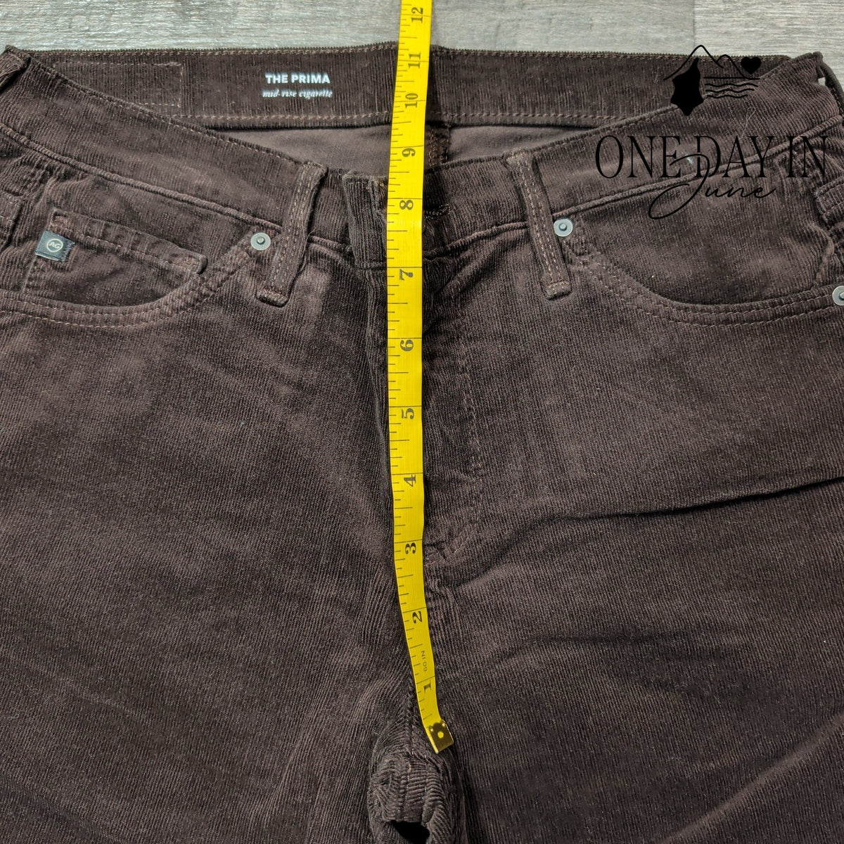 AG Adriano Goldschmied The Prima Mid Rise Cigarette Corduroy Pants Brown Size 4