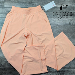 Lululemon Swift Wide Leg Mid Rise Pants Peach Bellini NWT LW5FFBS Size 6