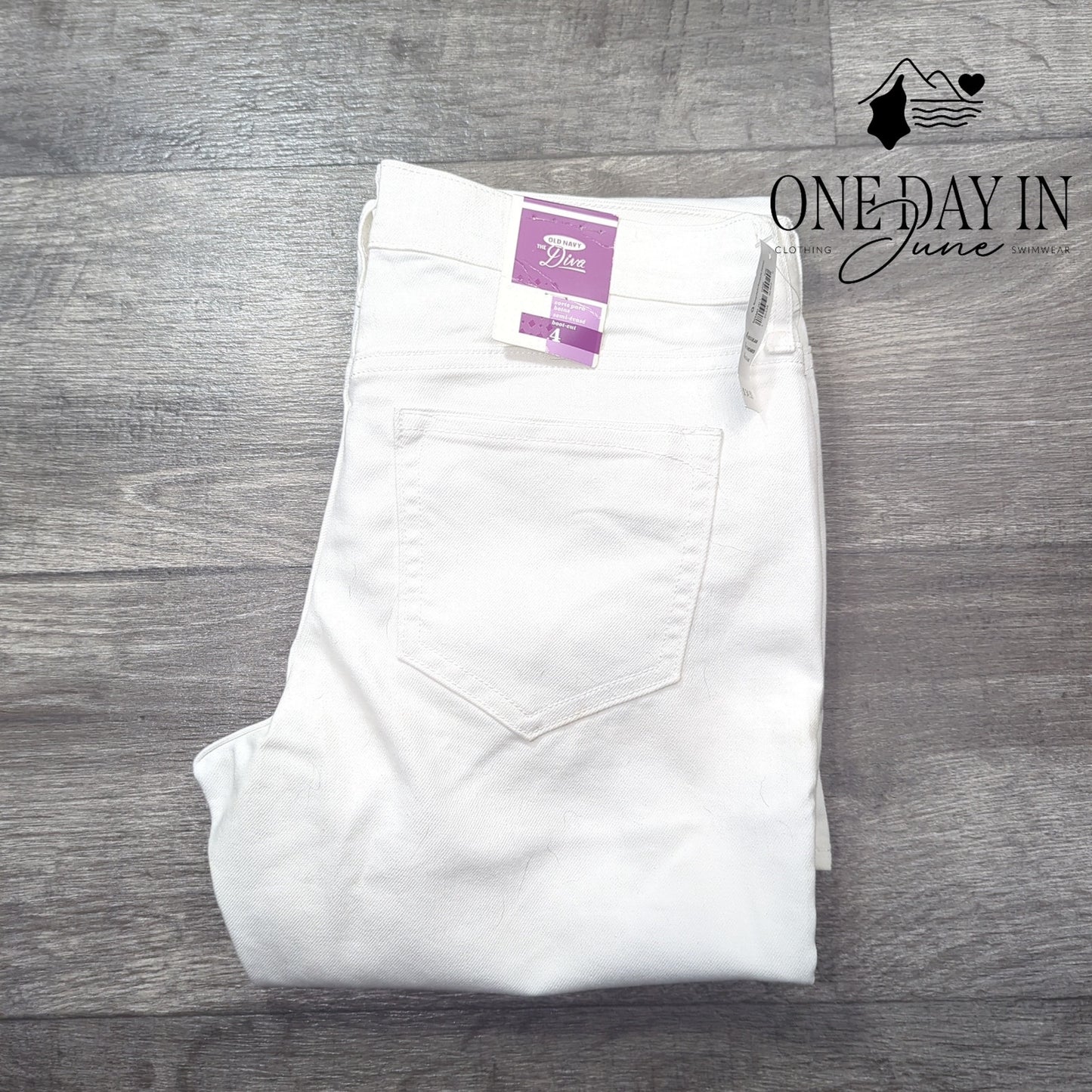 Old Navy The Diva Boot Cut Jeans Size 4