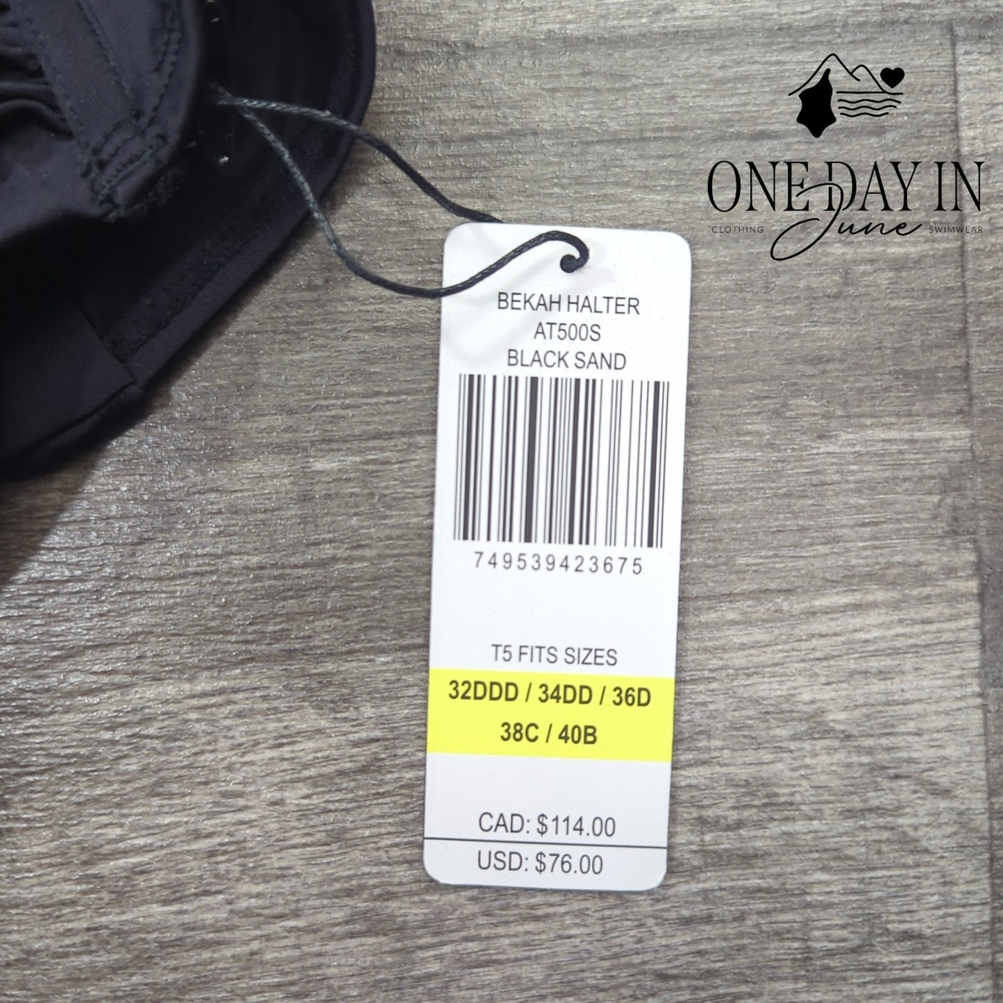 A.Che Bekah Halter Tie Back High Neck Keyhole Bikini Top Size M (32DDD, 34DD, 36D, 38C)