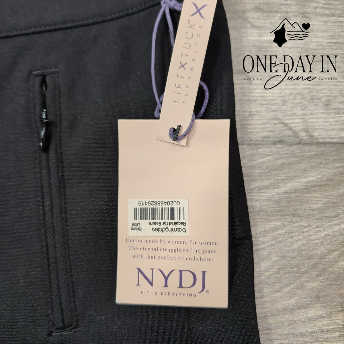 Not Your Daughter's Jeans Straight Leg Lift Tuck Stretch Career NWT Size 16