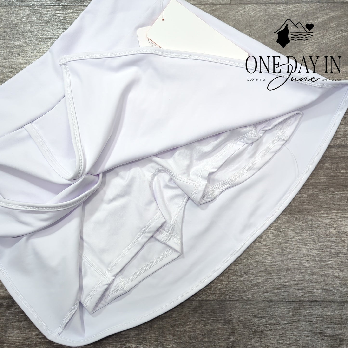 Gottex Peach Skin Athletic Skort Size XS