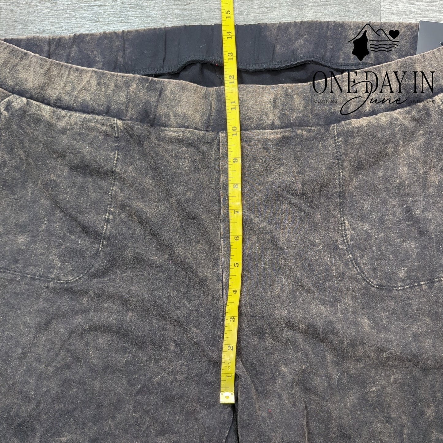 Torrid Plus Size Black Washed Pocket Crop Pants Size 5X