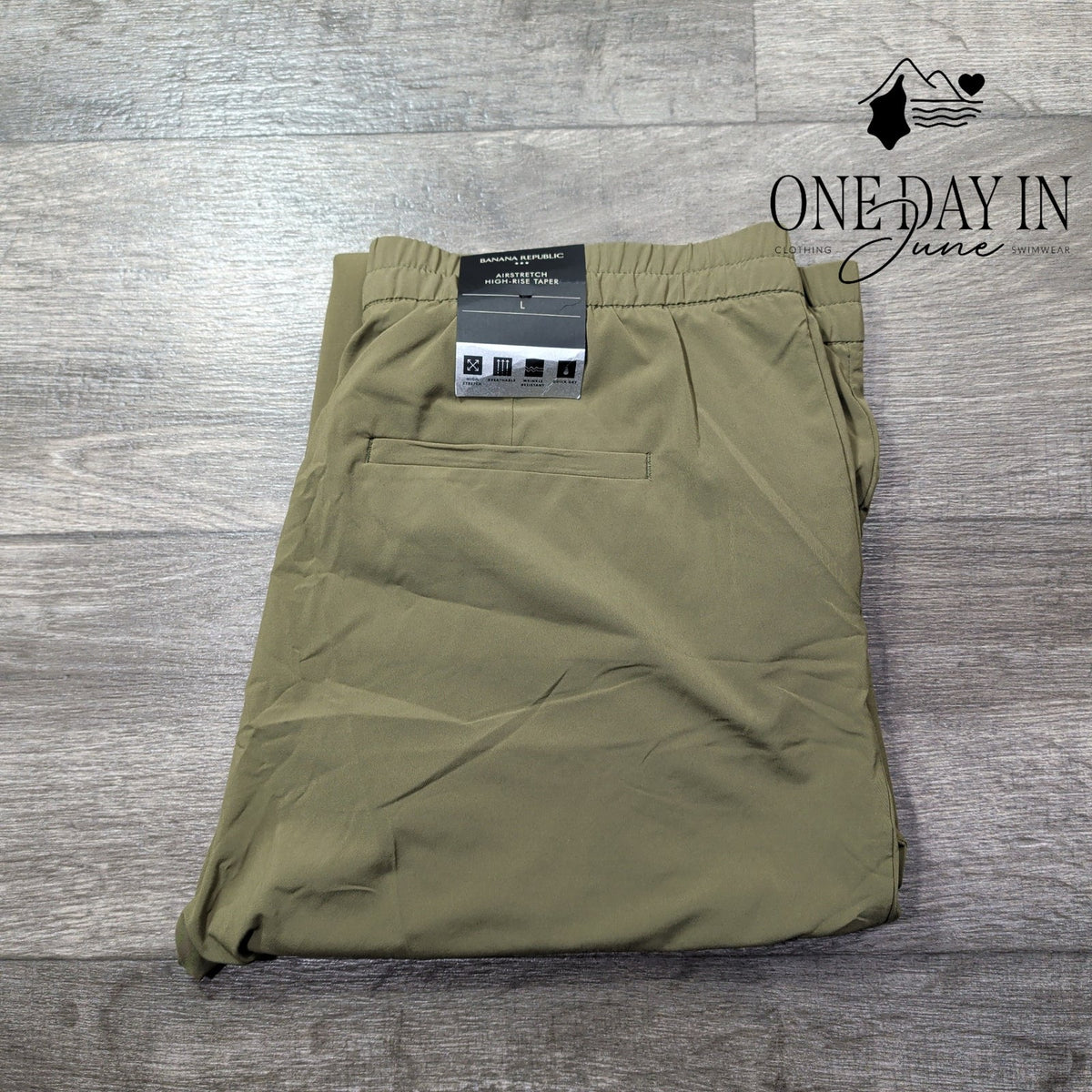Banana Republic AirStretch High Rise Tapered Pants Olive Green NWT Size L