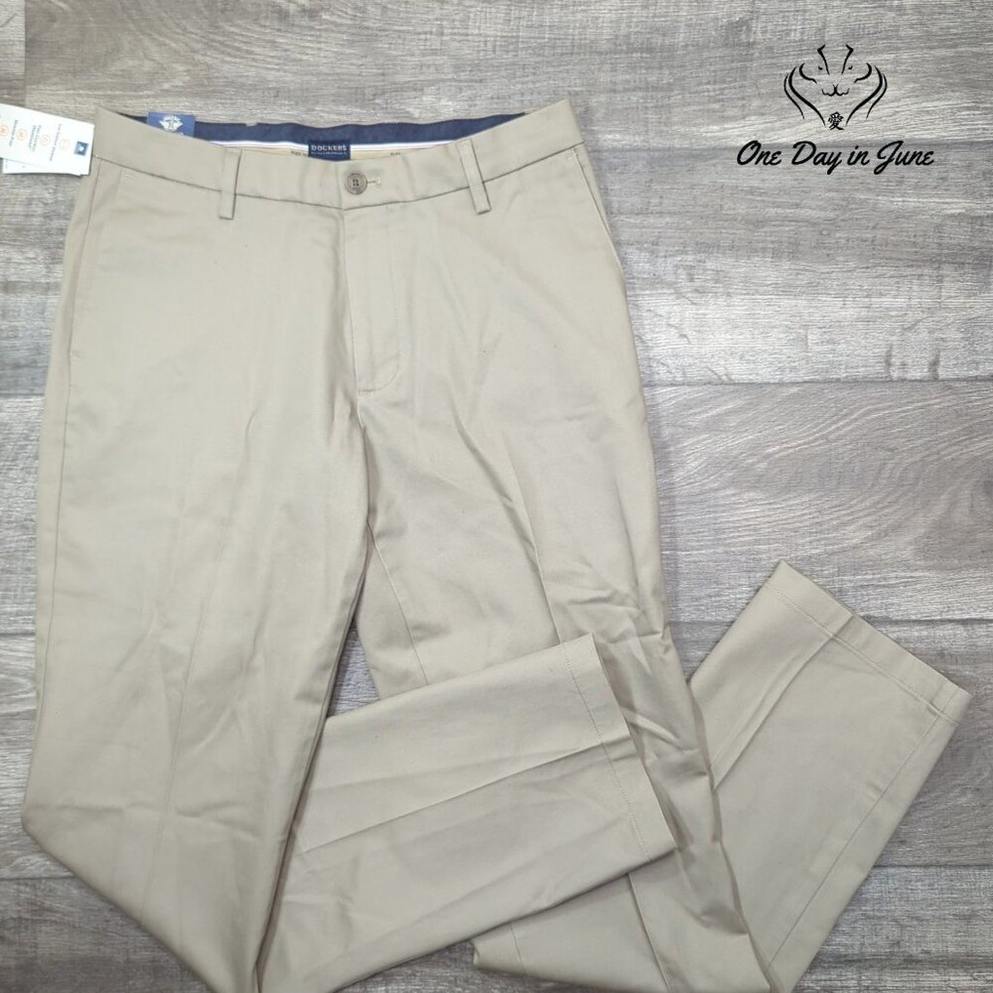 Dockers Comfort Waist Signature Straight Khaki Pants Size 32X34
