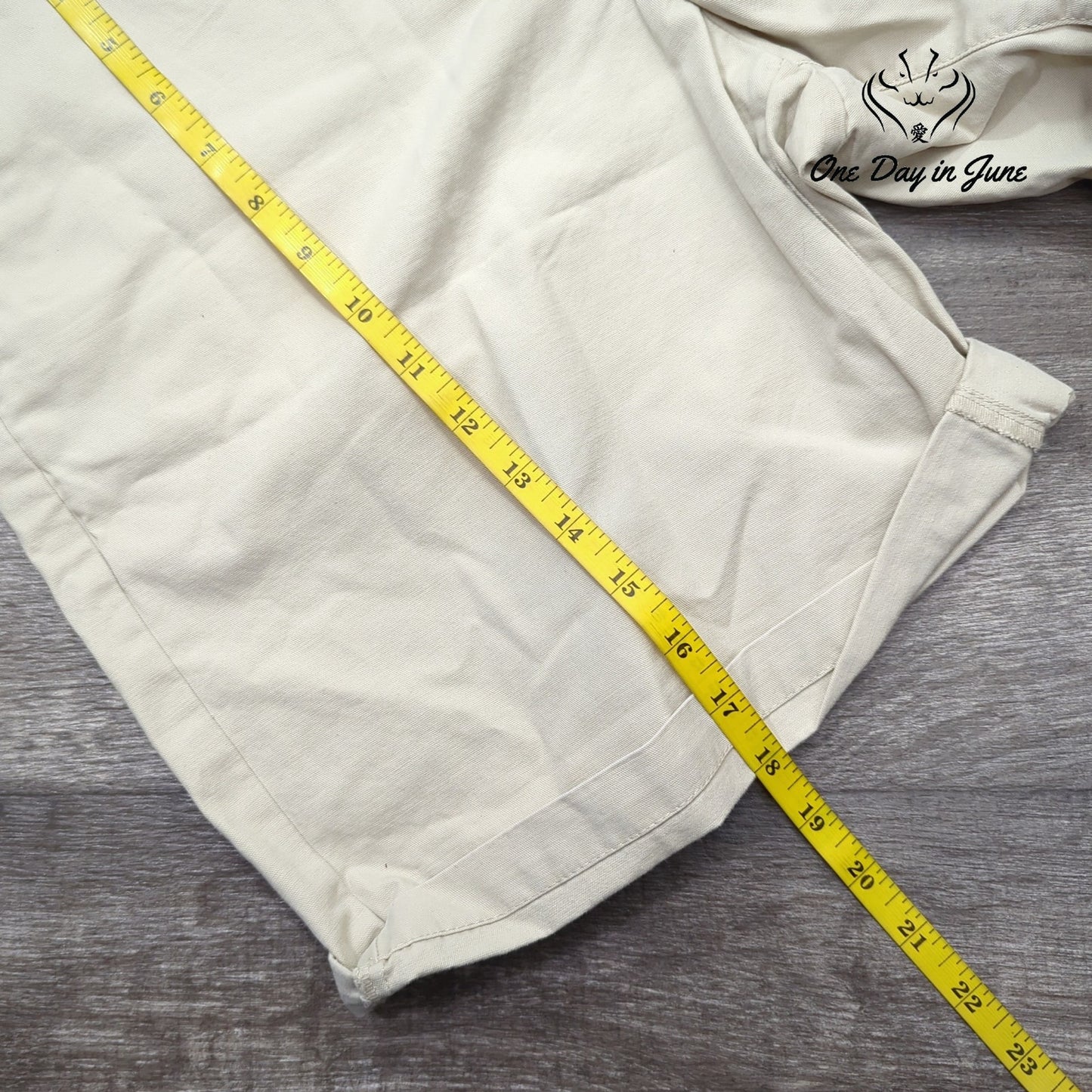 Gap Boyfriend Roll Up Khaki Shorts Size 14