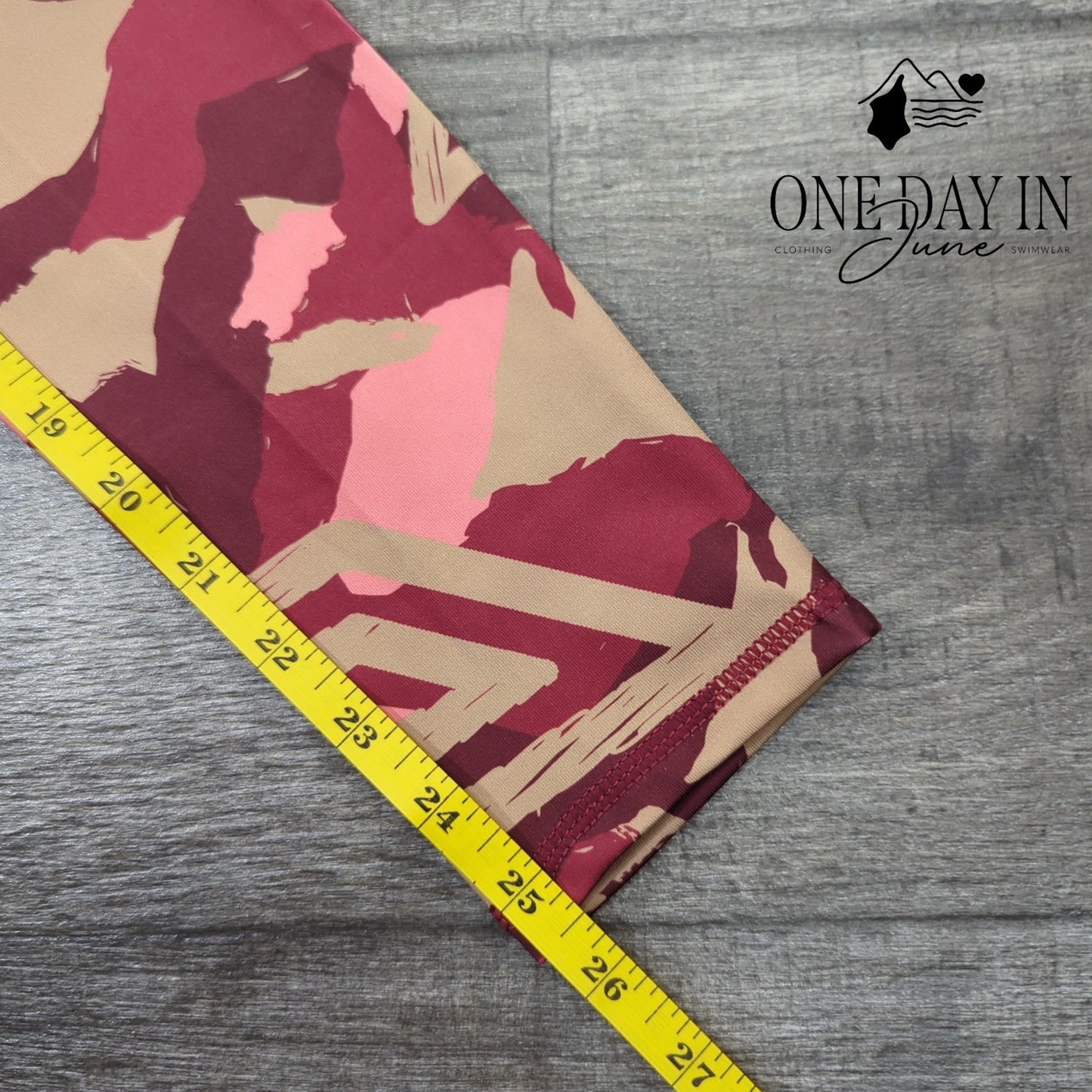 Umbro Pink Camo Leggings Size M