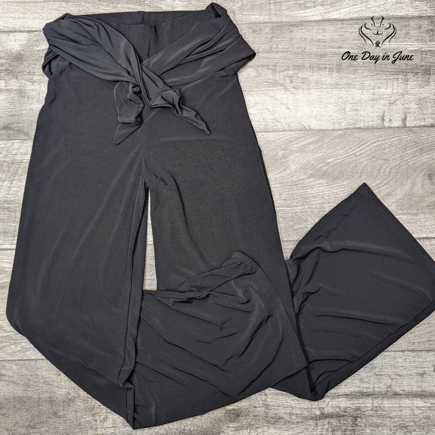 Nasty Gal Pull On Tie Waist Casual Pants Size 2