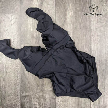 Soyml Ruffle Criss Cross Back One Piece Size M