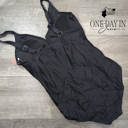 Smismivo Cross Front One Piece Swimsuit Size L