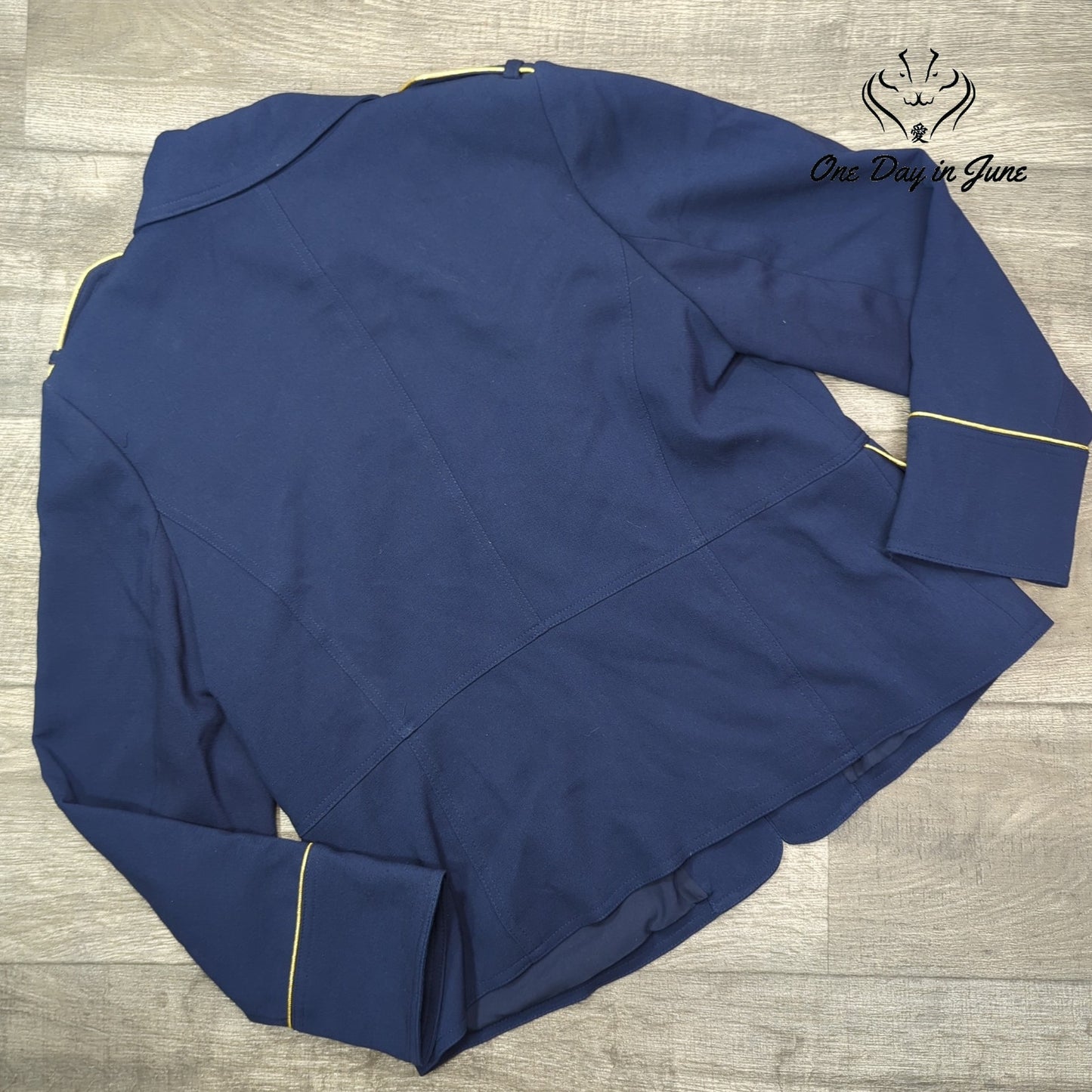 Chico's Hook and Loop Closure Jacket Size 2 (12)
