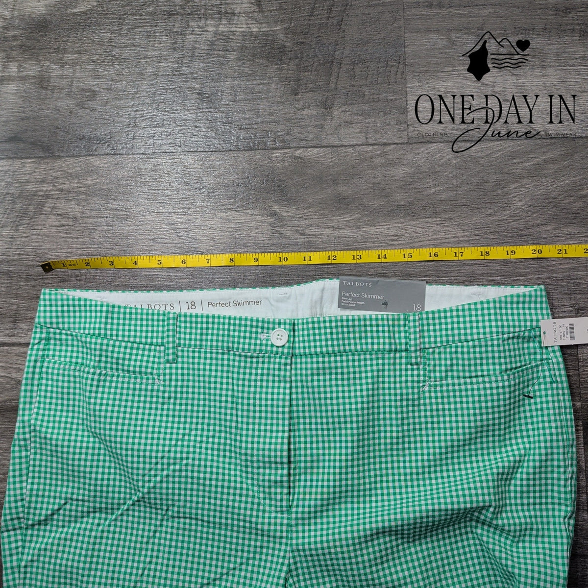 Talbots Perfect Skimmer Pedal Pusher Pants Green White Gingham NWT Size 18