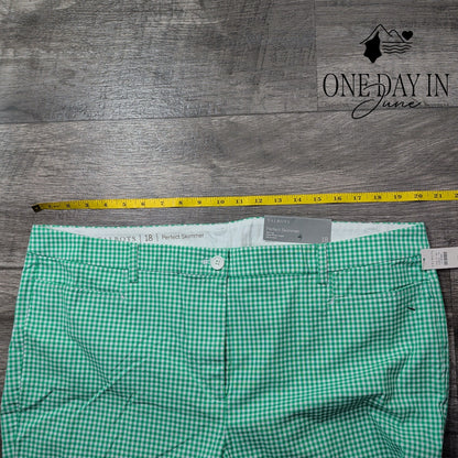 Talbots Perfect Skimmer Pedal Pusher Pants Green White Gingham NWT Size 18