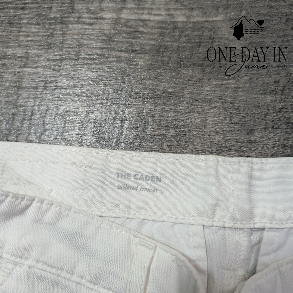 AG Adriano Goldschmied The Caden Tailored Trouser Pants White NWT Size 4 (27)