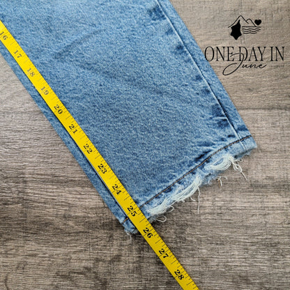 Good American Cropped Jeans Size 00 (24)