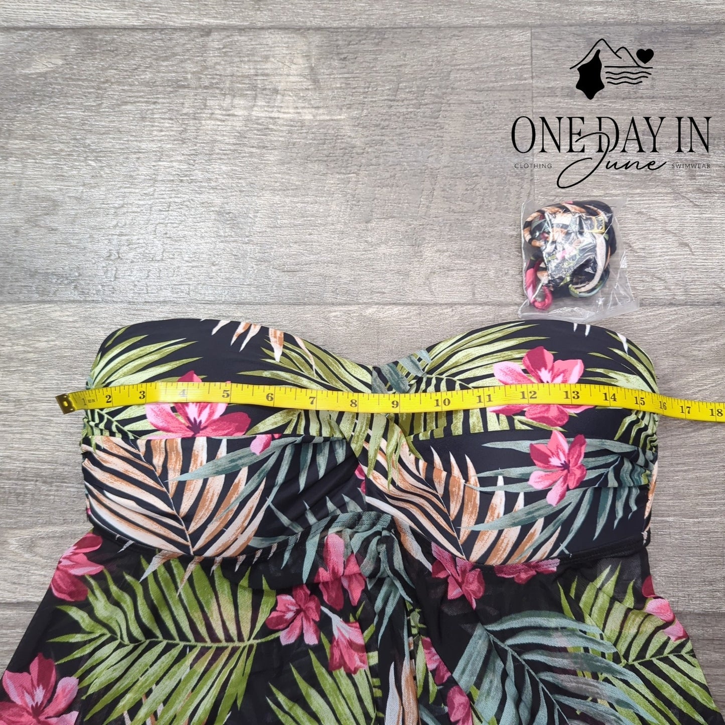 Kokokini Tropical Molded Cup Bikini Swimsuit Size L