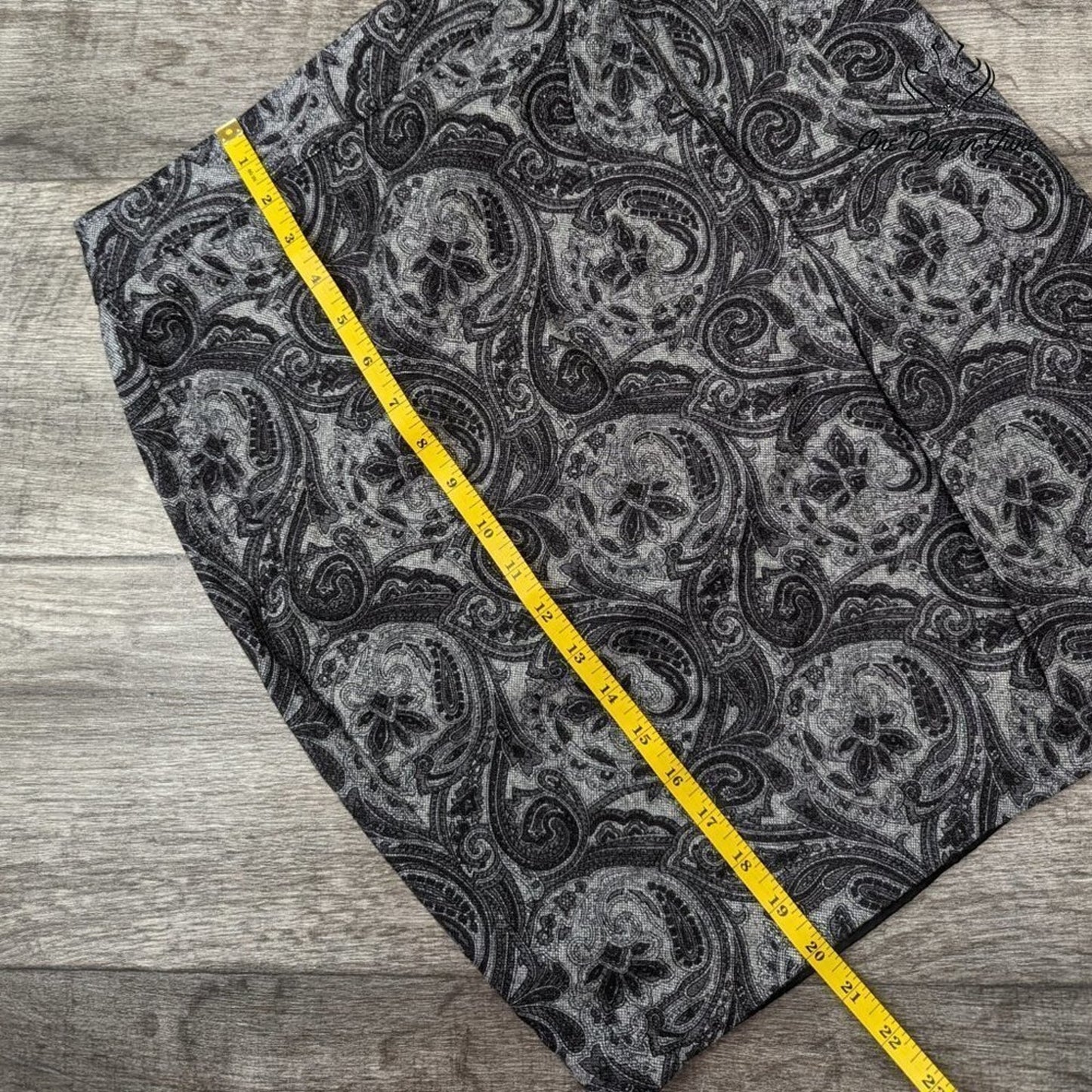Talbots Petites Wool Blend Wrap Skirt Gray Black Paisley Lined Size 6P