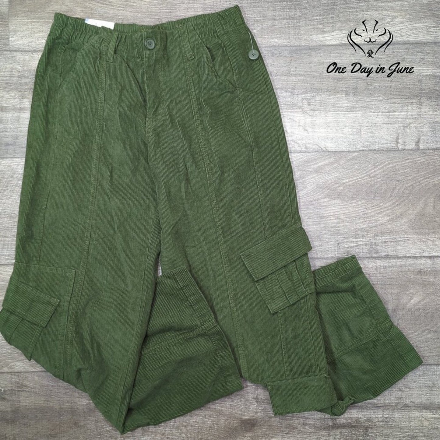 Angel Kiss Cargo Corduroy Pants Juniors Green Comfort Waist Y2K NWT Size 5