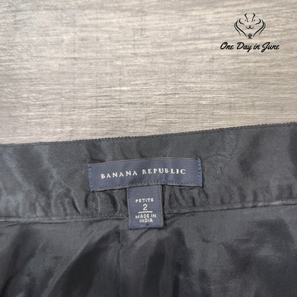Banana Republic Petite Mini Skirt Size 2