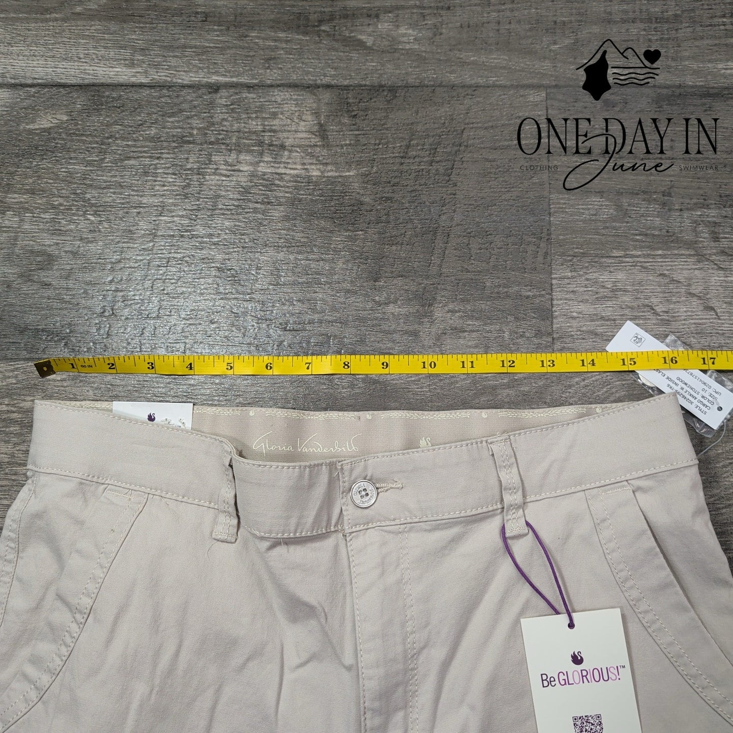 Gloria Vanderbilt Cargo Style Pants Size 10