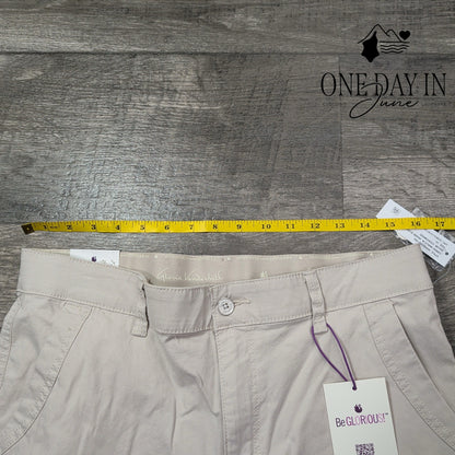 Gloria Vanderbilt Cargo Style Pants Size 10