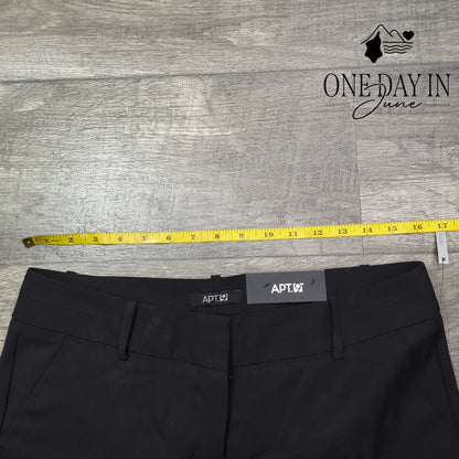 Apt. 9 Petite Mid Rise Straight Leg Pants Size 8P