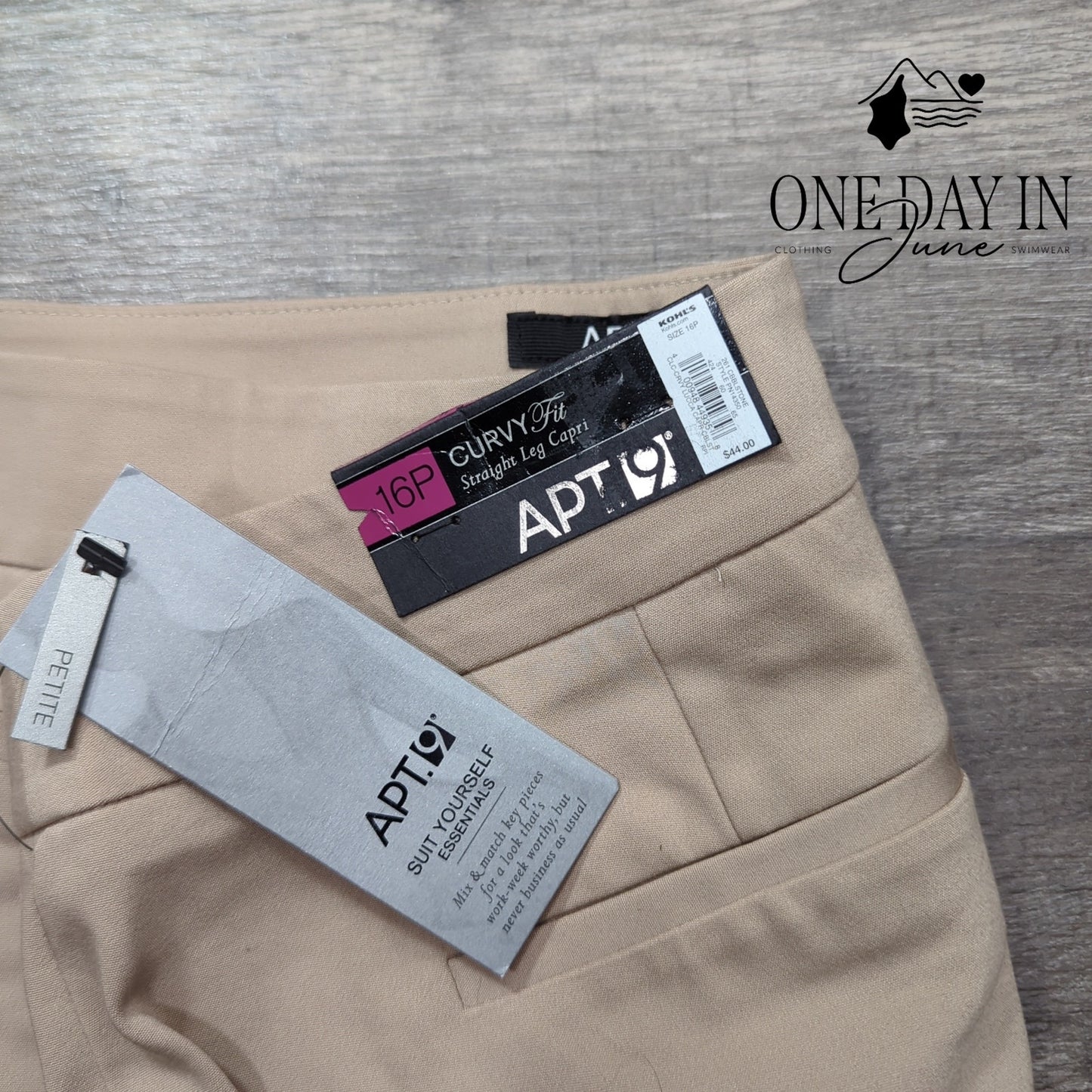 Apt. 9 Petite Curvy Fit Straight Leg Capri Size 16P