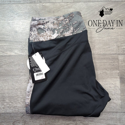 Girls With Guns Work Out Yoga Pants Size L