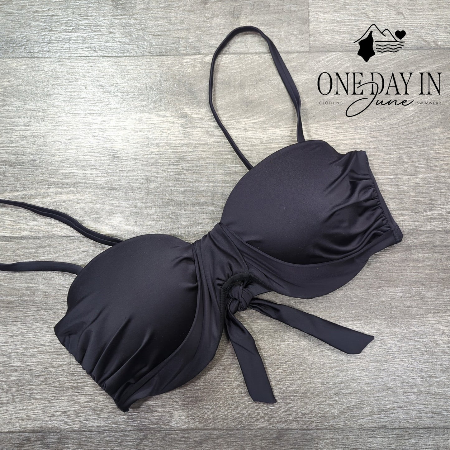 A.Che Underwire Tie Back Bikini Top Size T6 (M)