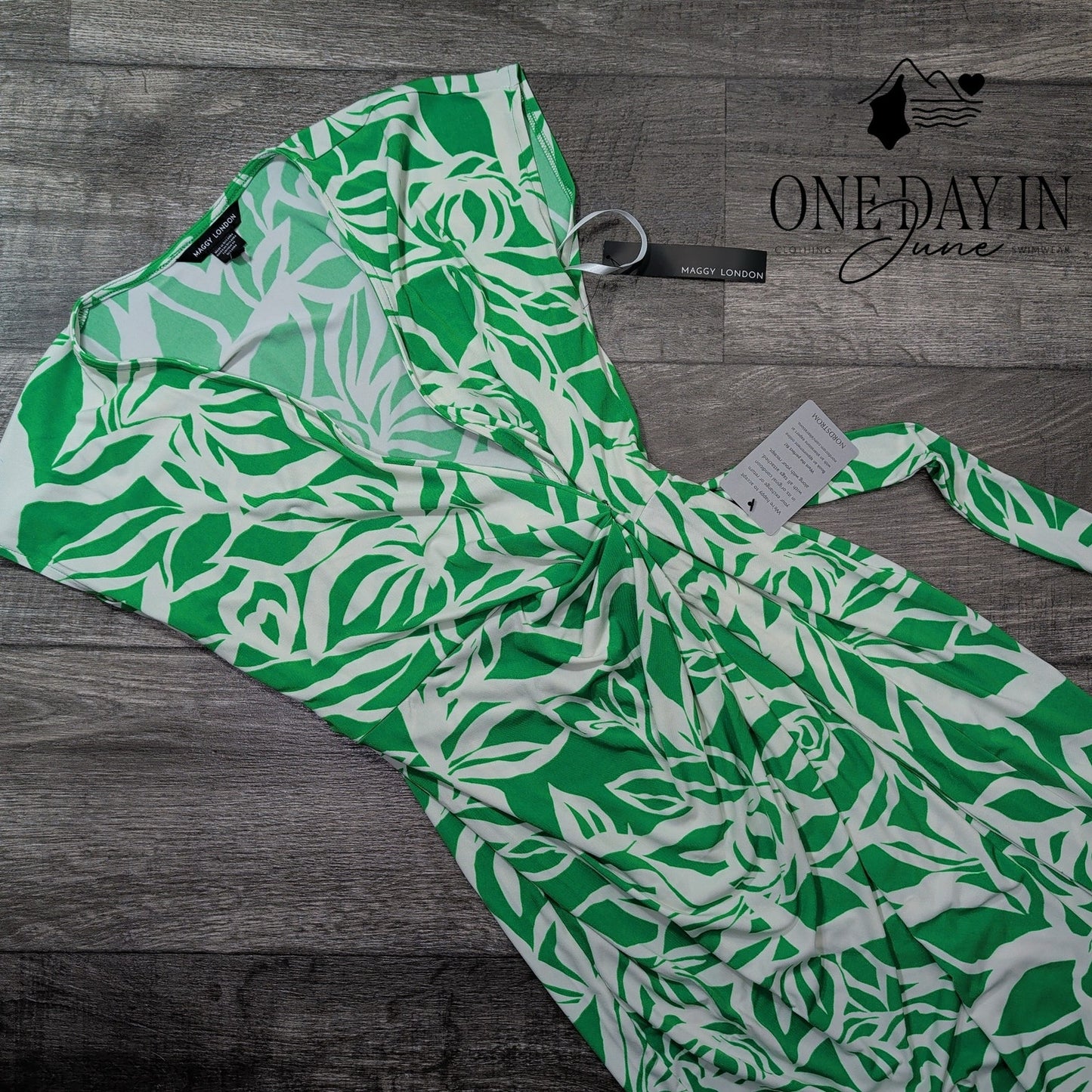 Maggy London Short Sleeve Wrap Dress Size 2