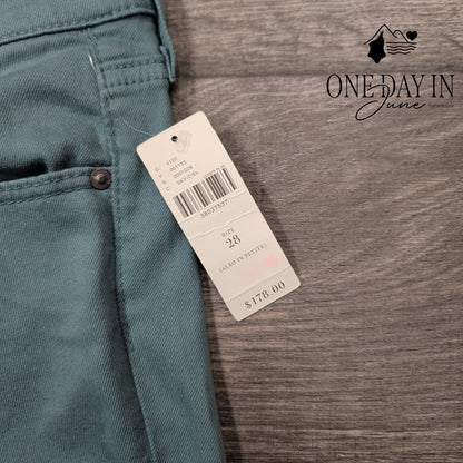 AG Adriano Goldschmied Stevie Ankle Jeans Skycycle Slim Straight NWT Size 6 (28)