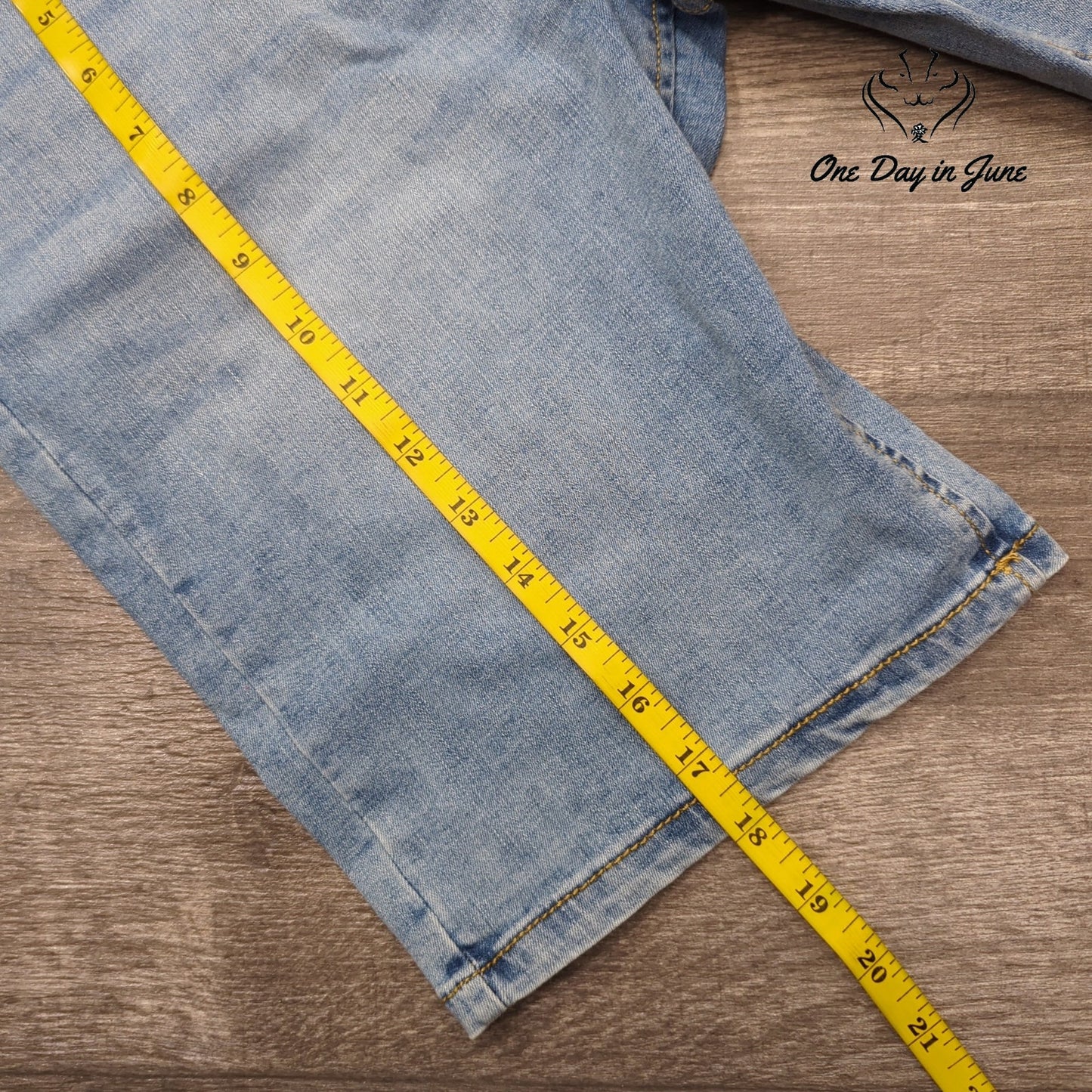 There Abouts Bermuda Shorts Size 16