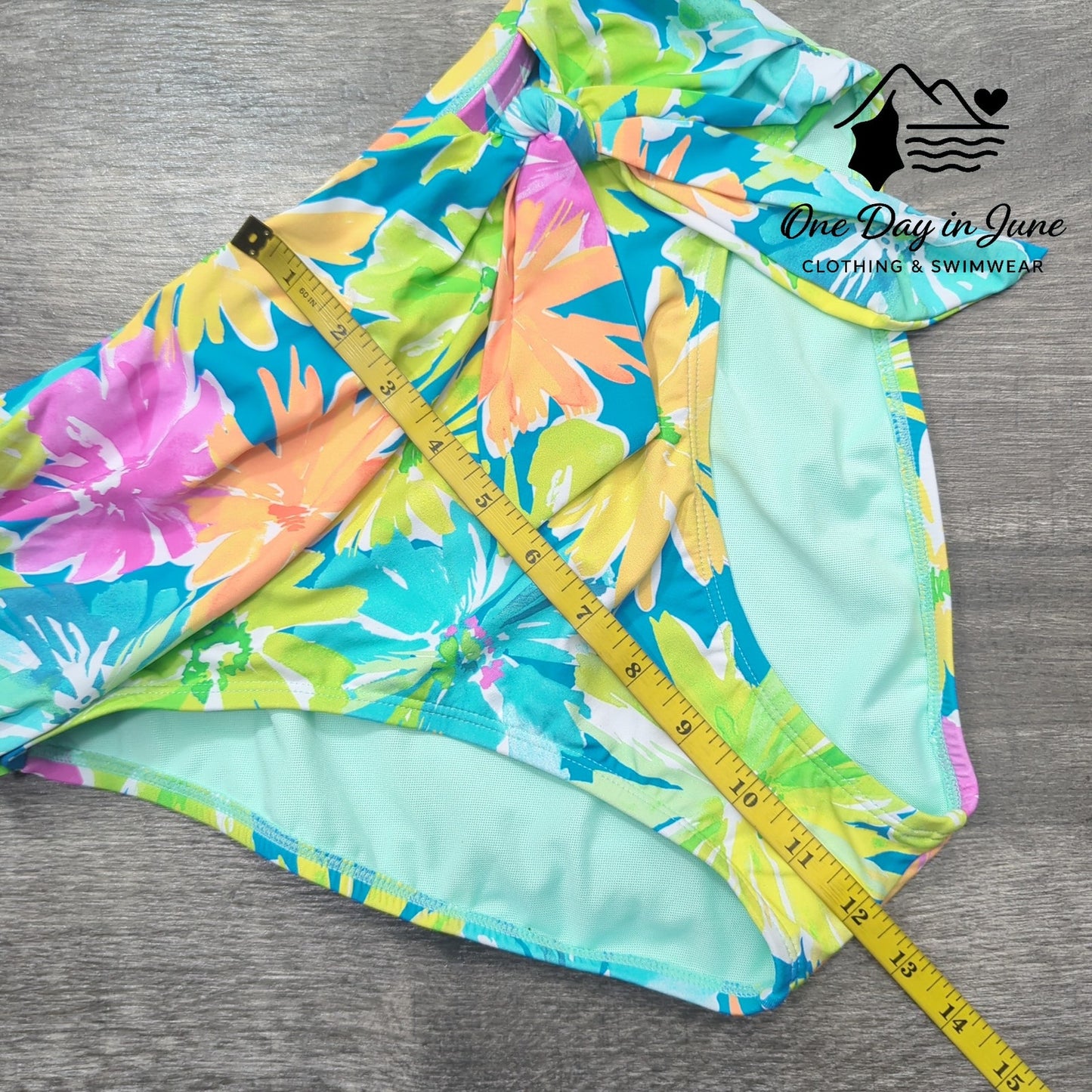 Bleu Rod Beattie Floral Bikini Bottom Size 8