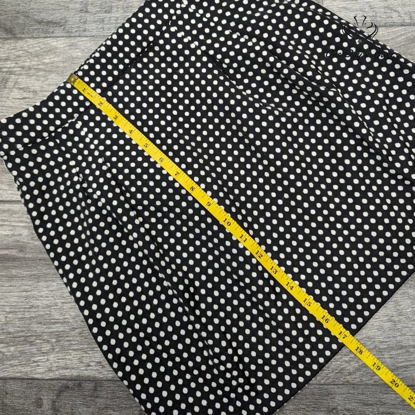The Limited Polka Dot Lined Mini Skirt Size 2