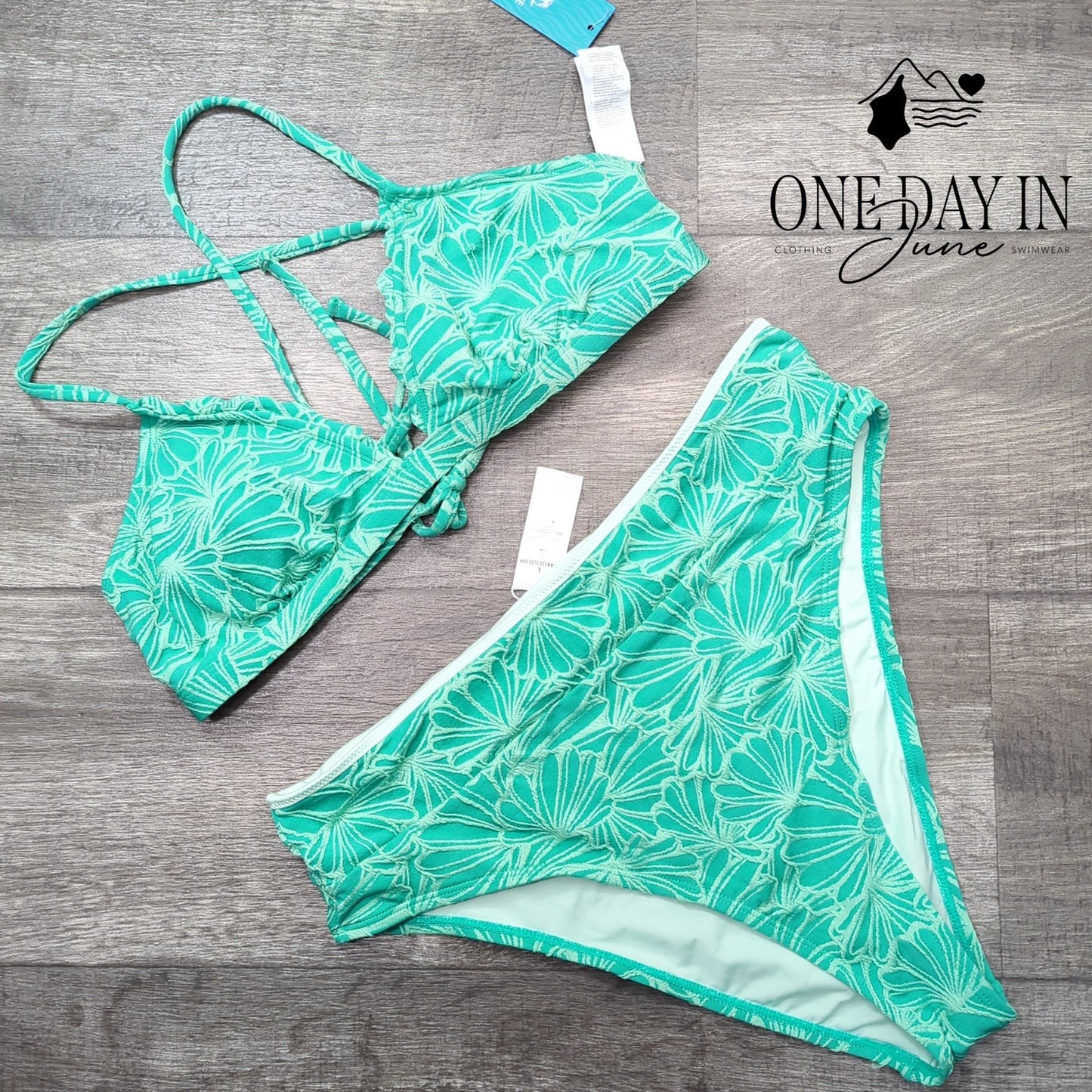 Cupshe Textured Floral Bikini Swimsuit Green Scallop High Waist NWT Size L